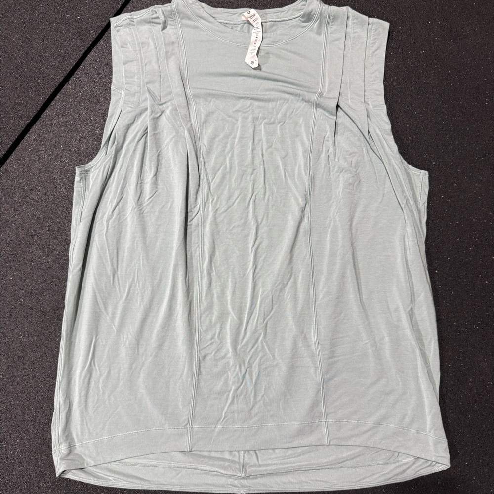 💚 Lululemon Muscle Tank – Size 8 (Modal Blend, Super Soft)